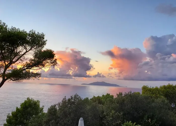 Oda ve Kahvaltı Bb La Guardiia 4*