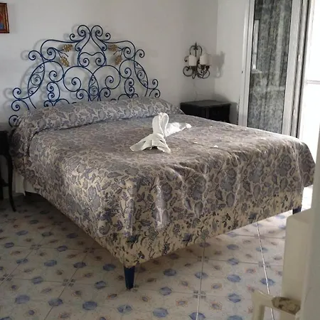 Bb La Guardiia Bed & Breakfast
